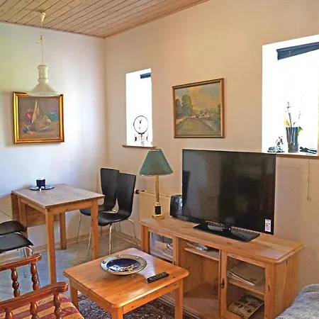 89 With Hot Tub Apartment Middelfart